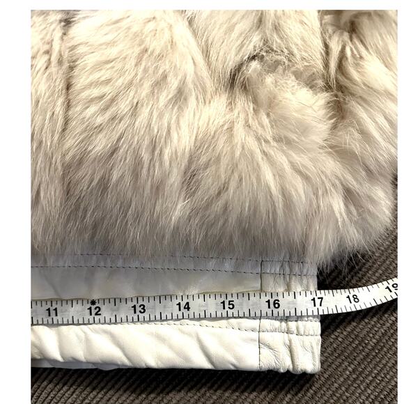 Saga Fox Luxurious Natural Silver Fox Fur Vintage Vest/Jacket Casual Fun Elegant - Picture 15 of 16